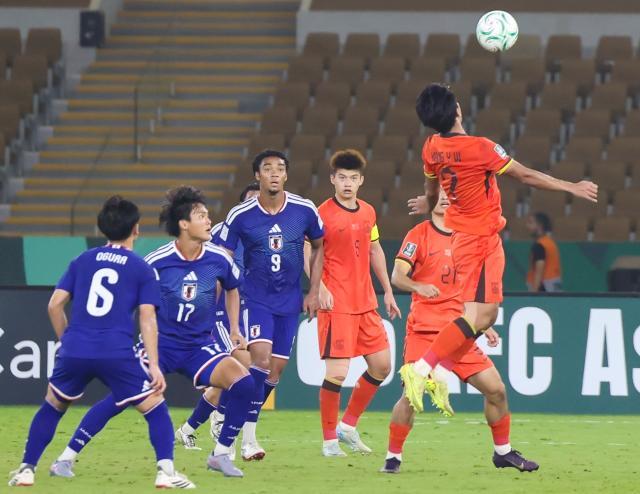 1769350411792081326.jpg (体育)(7)足球——U23亚洲杯决赛:中国队获亚军XxjpseC000066_20260125_PEPFN0A001.jpg